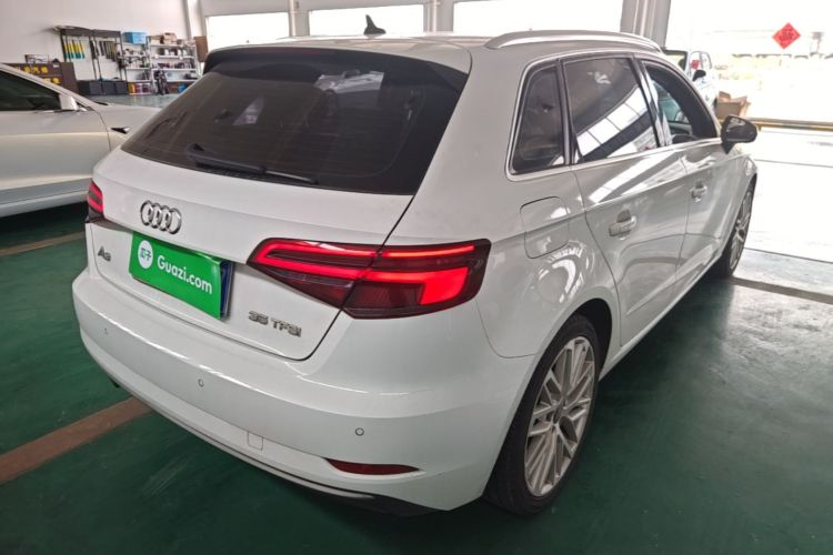 Audi A3 2019 car image #7