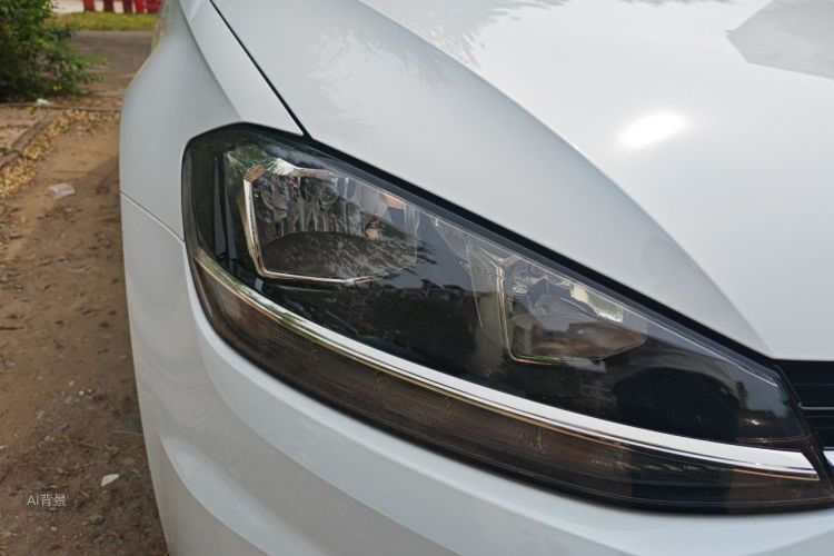 Volkswagen Golf 2020 car image #8
