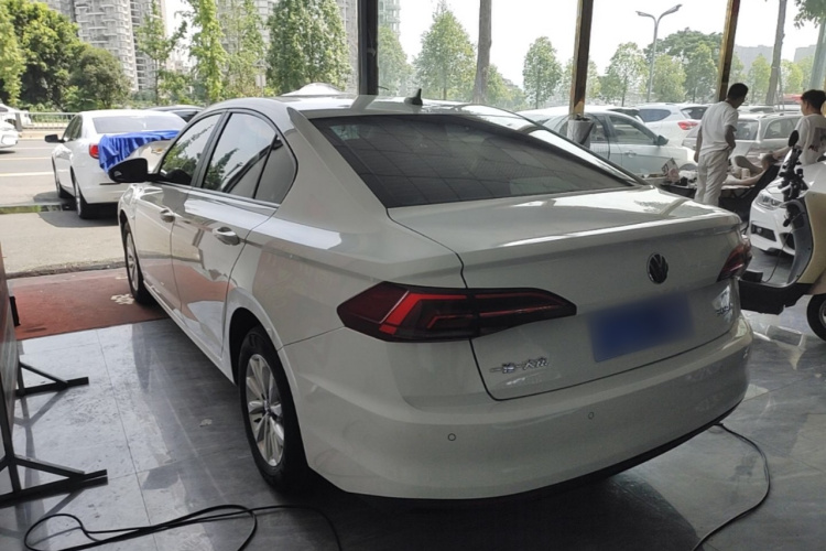 Volkswagen Bora 2023 car image #7