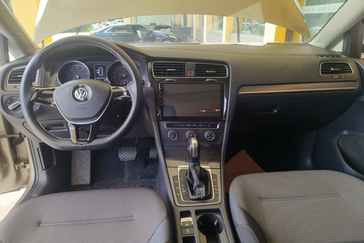 Volkswagen Golf 2017 #10 Volkswagen Golf 2017 car image #10