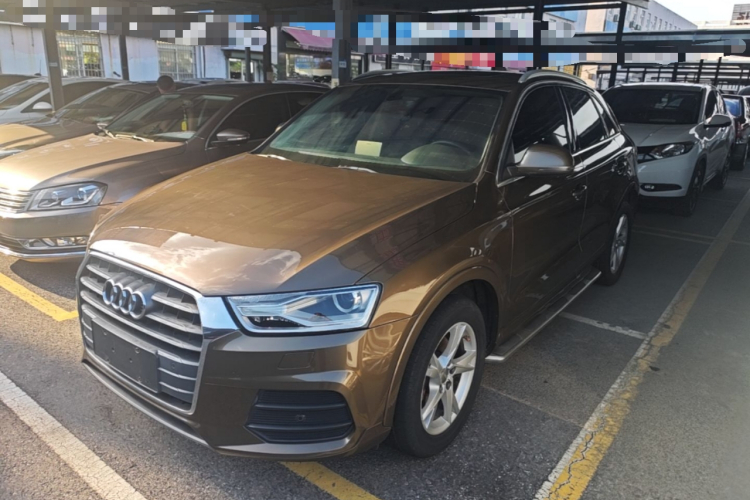 Audi Q3 2017 car image #2