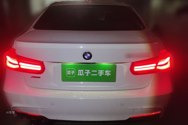 BMW 3 Series 2018 car image #6