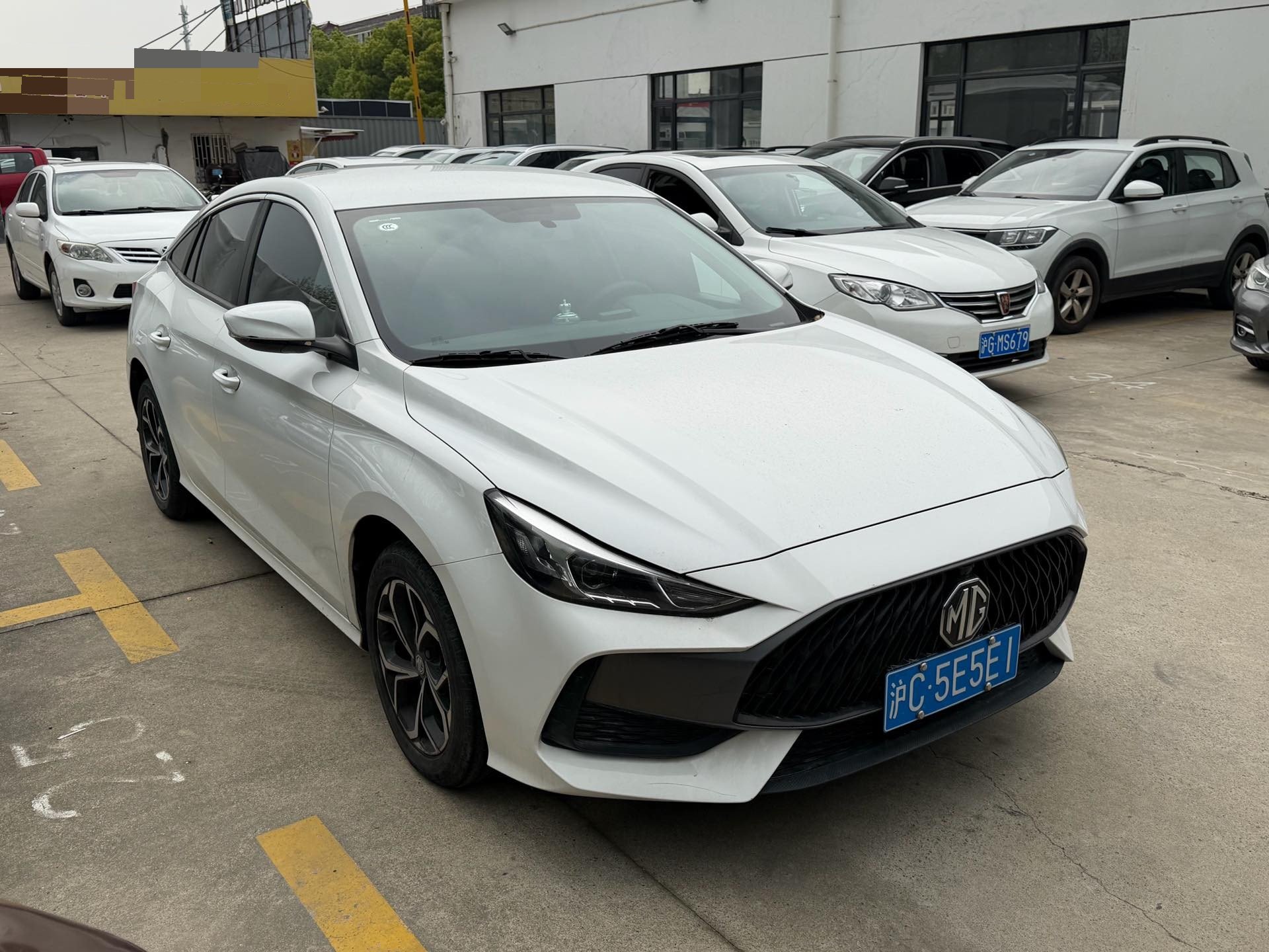 MG 5 2023 car image #2