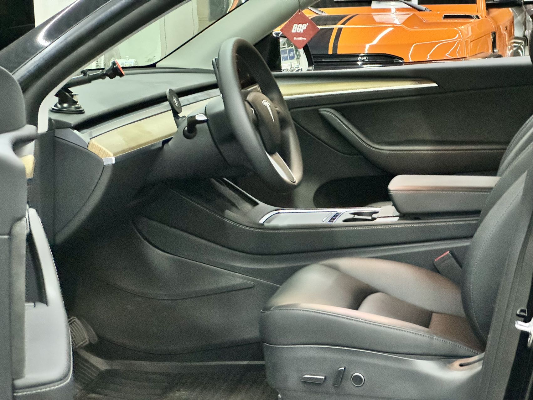 Tesla Model Y 2022 immagine di auto #7