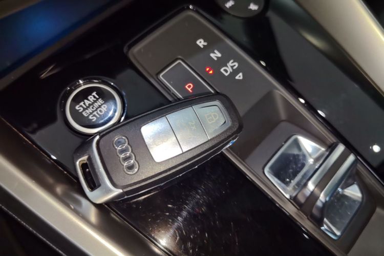 Audi A3 2024 صورة سيارة #9