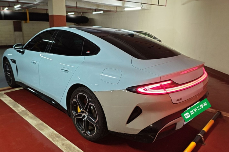 MI SU7 2025 car image #5