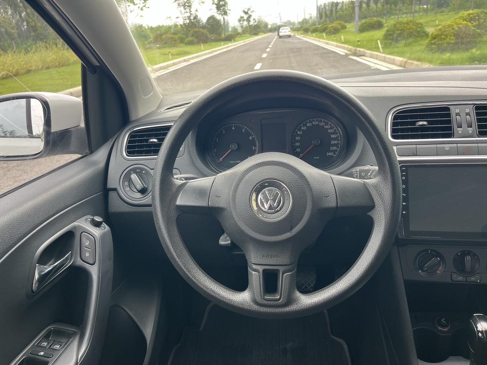 Volkswagen Polo 2013 #15 Volkswagen Polo 2013 car image #15