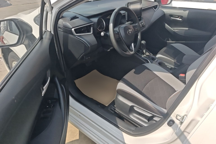 Toyota Corolla 2023 car image #12
