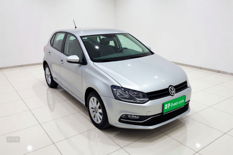 Volkswagen Polo 2015 #4 Volkswagen Polo 2015 car image #4