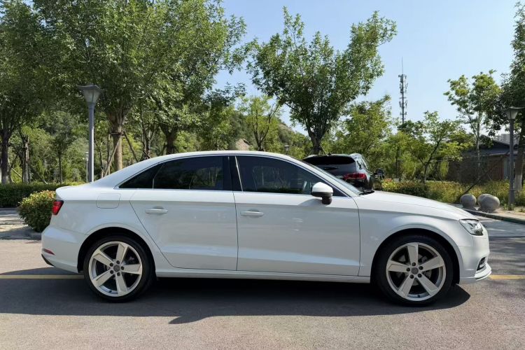 Audi A3 2019 #5 Audi A3 2019 car image #5