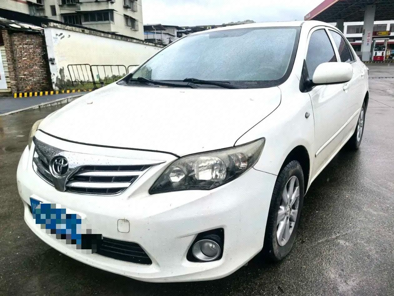 Toyota Corolla 2013 Toyota Corolla 2013 car image
