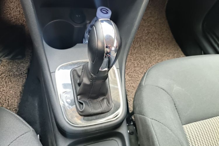Volkswagen Polo 2019 #14 Volkswagen Polo 2019 car image #14