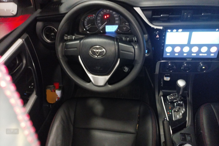 Toyota Corolla 2019 immagine di auto #12