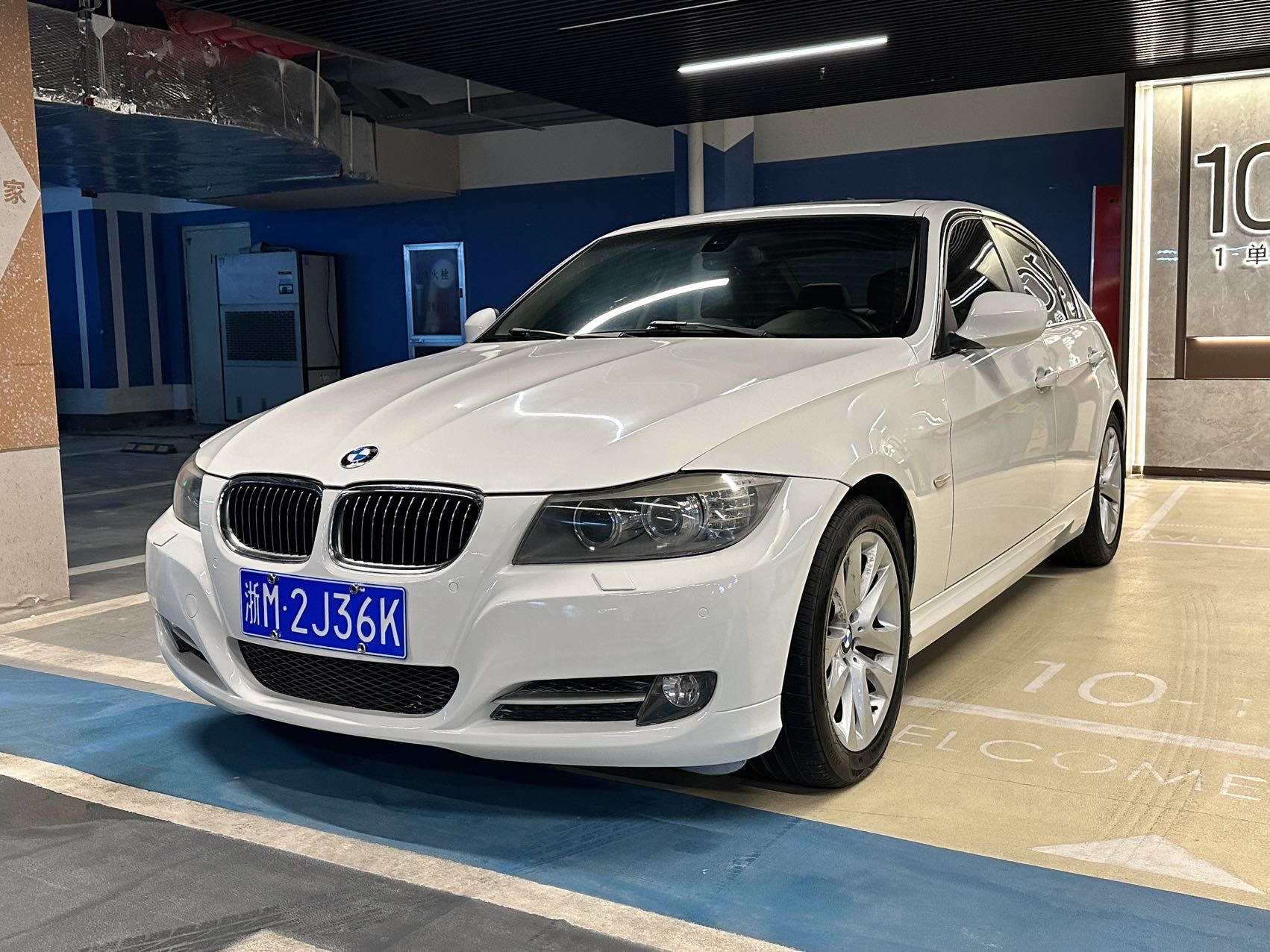 BMW 3 Series (Imported) 2010 BMW 3 Series (Imported) 2010 صورة سيارة