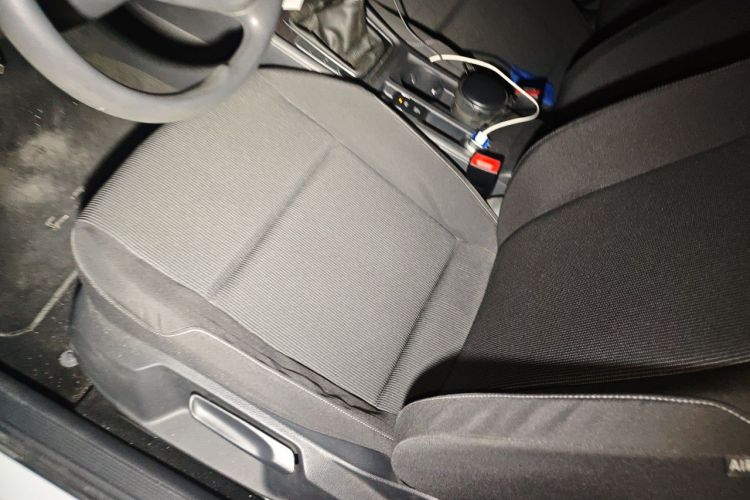Volkswagen Golf 2015 car image #15