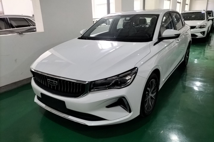 GEELY Emgrand 2026 car image #2