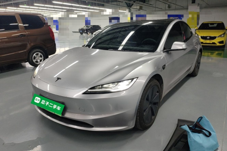 Tesla Model 3 2025 #2 Tesla Model 3 2025 car image #2