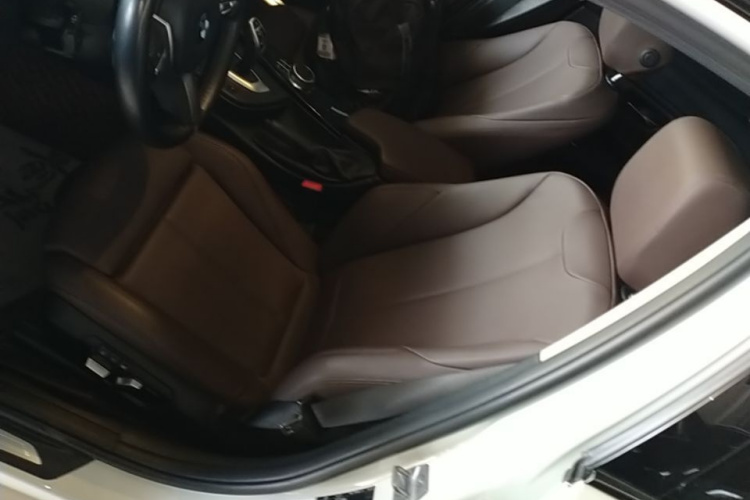 BMW 3 Series 2018 #15 BMW 3 Series 2018 car image #15