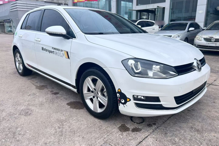 Volkswagen Golf 2015 car image #4