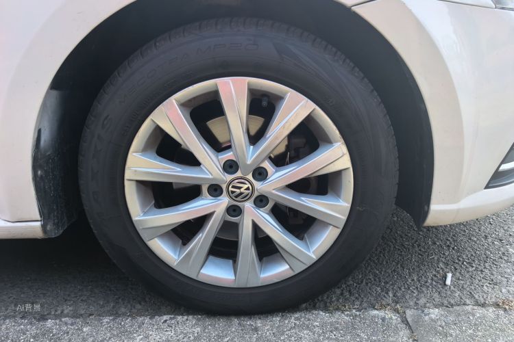 Volkswagen Lavida 2018 car image #9