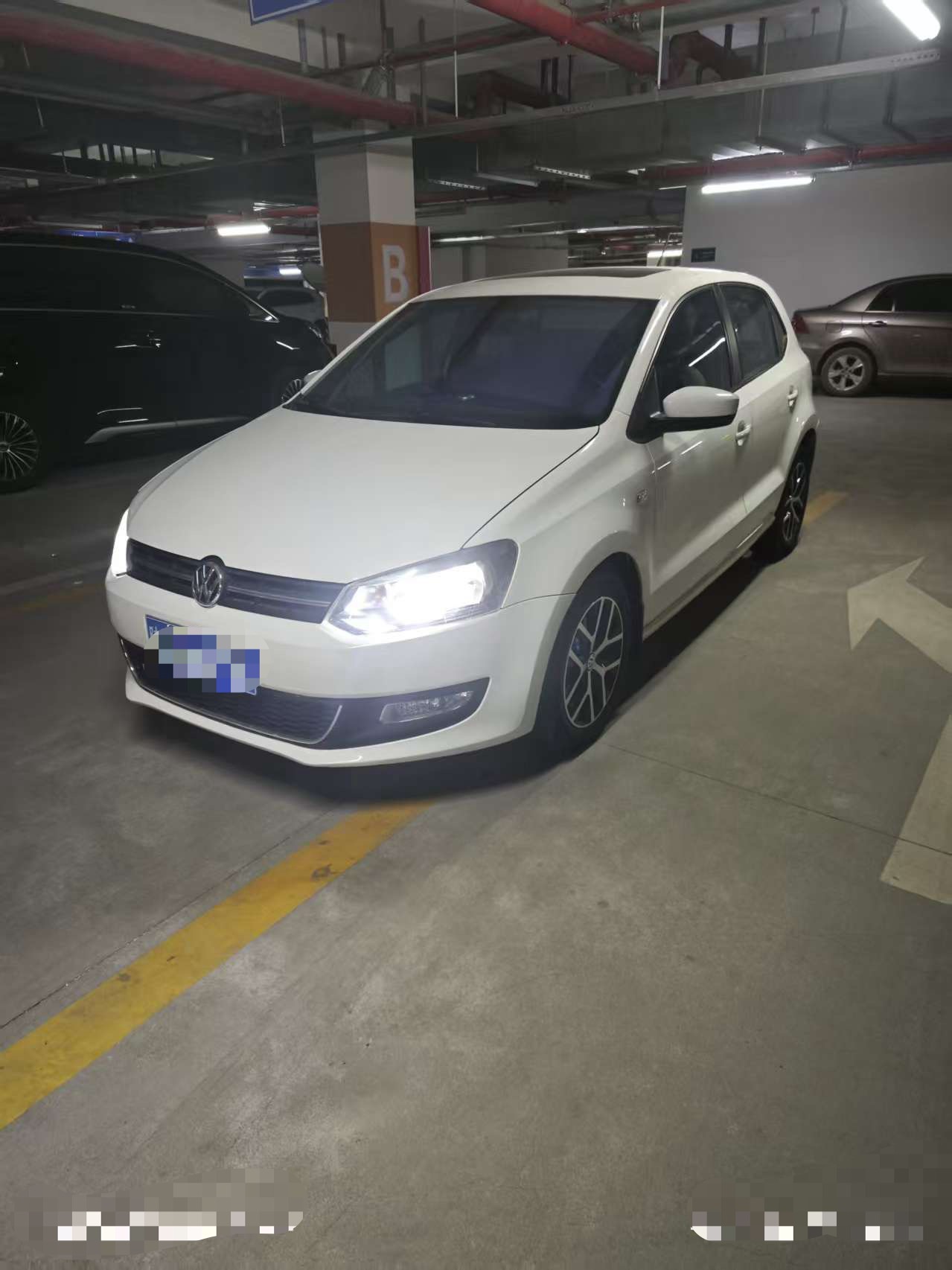 Volkswagen Polo 2012 Volkswagen Polo 2012 car image