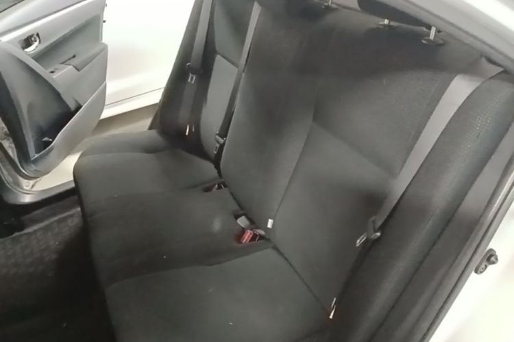Toyota Corolla 2018 car image #17