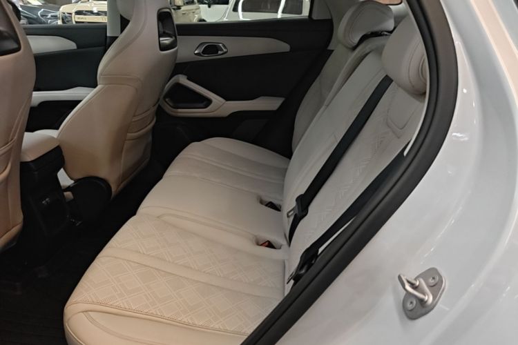 BYD YuanUP 2024 #13 BYD YuanUP 2024 immagine di auto #13