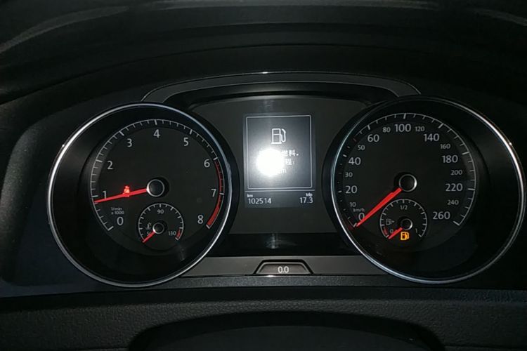 Volkswagen Golf 2017 car image #12