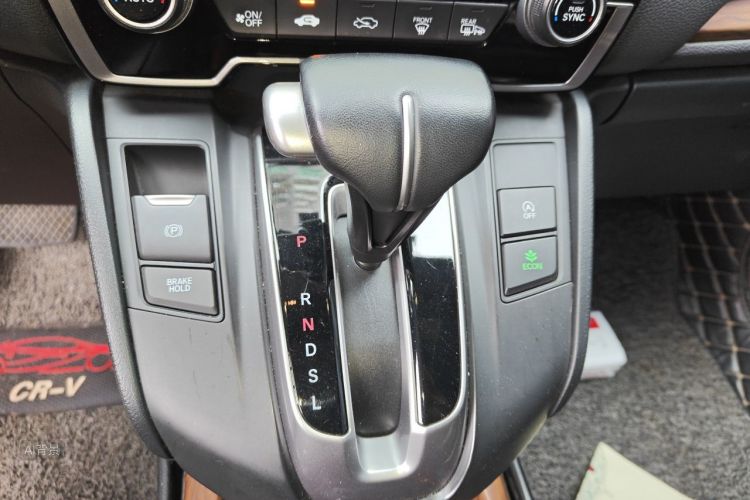 Honda CR-V 2018 #16 Honda CR-V 2018 car image #16