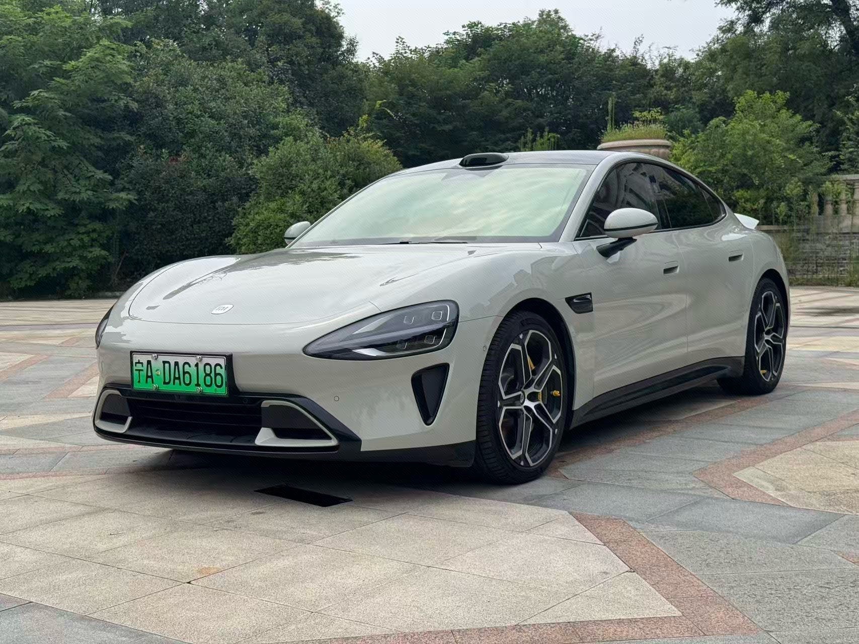 MI SU7 2024 car image 