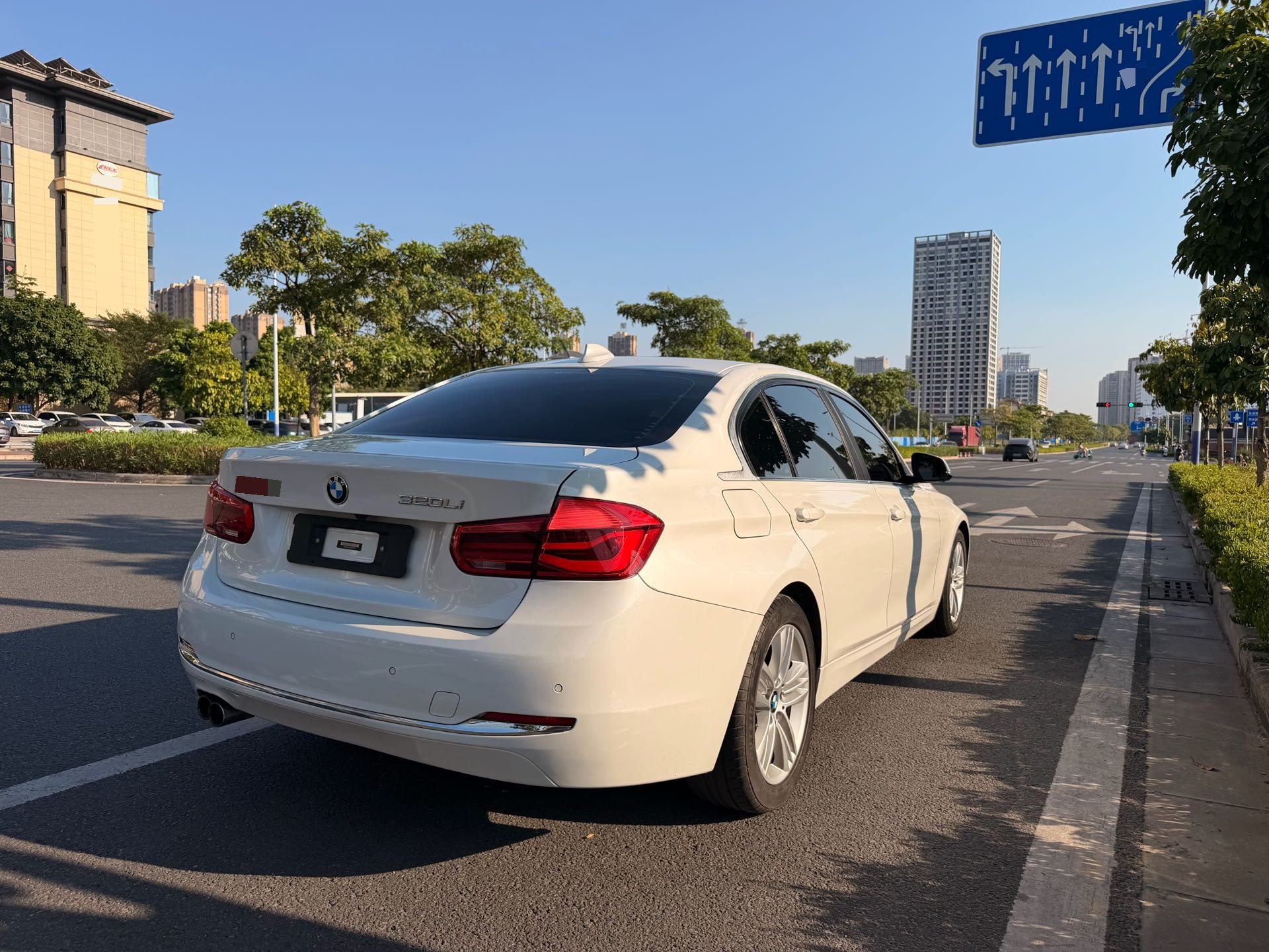 BMW 3 Series 2017 imagen de coche #8