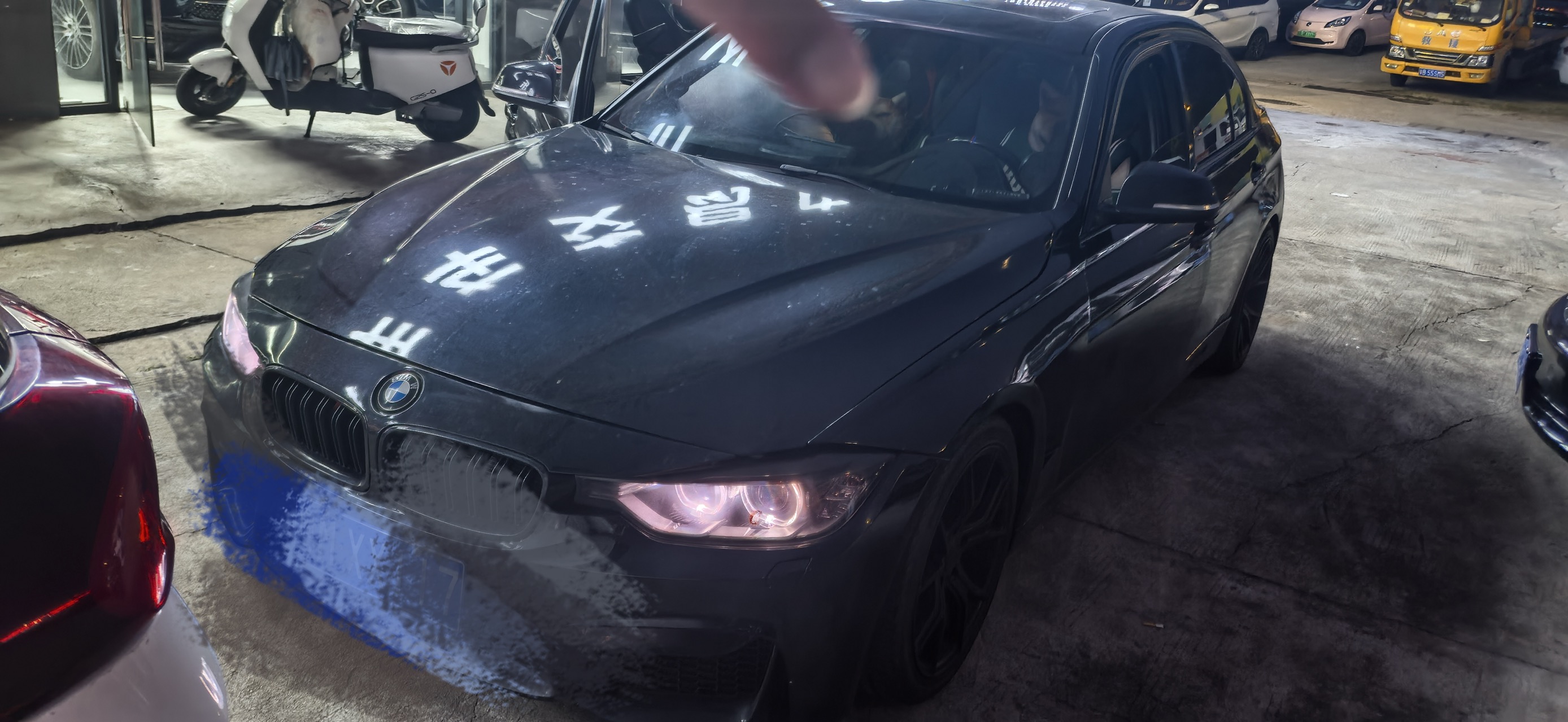 BMW 3 Series 2013 car image 