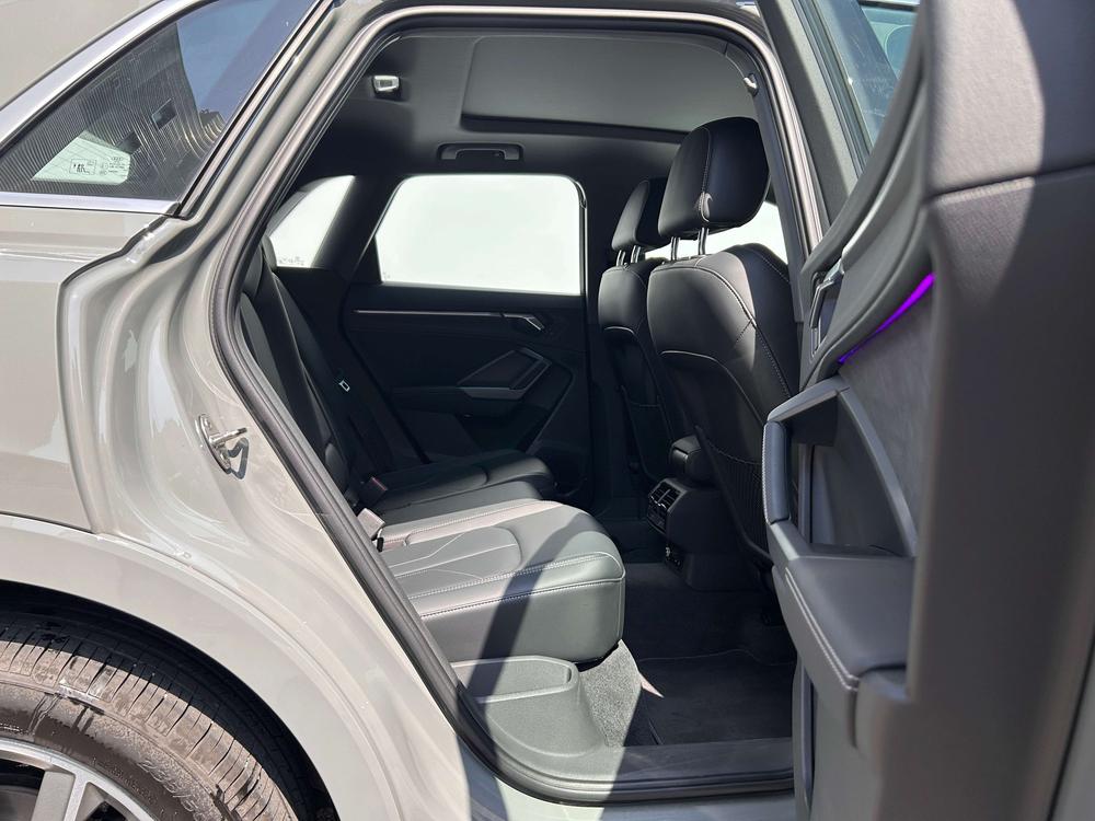 Audi Q3 2024 #25 Audi Q3 2024 изображение автомобиля #25