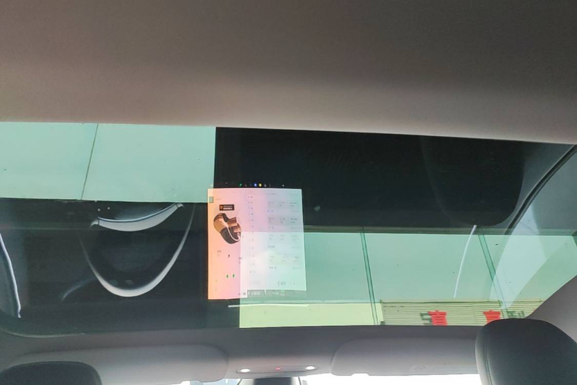Tesla Model 3 2023 car image #14
