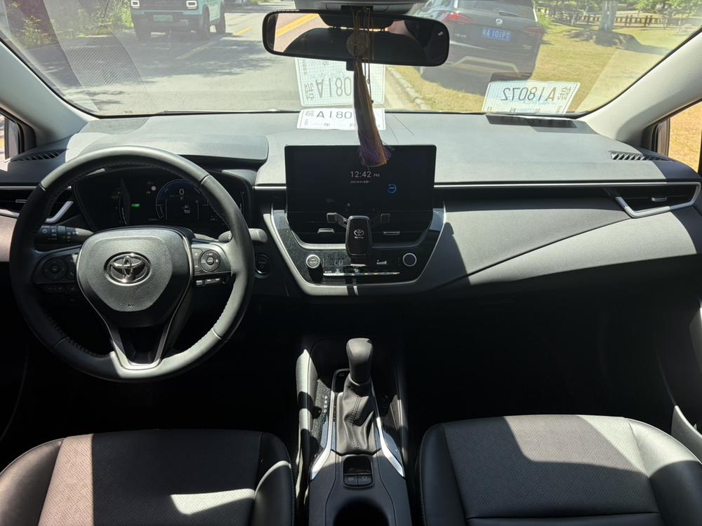Toyota Corolla 2025 imagen de coche #10