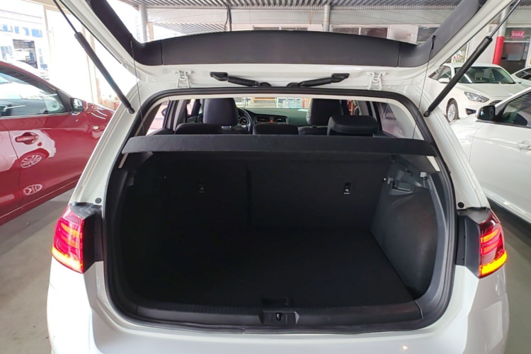 Volkswagen Golf 2018 #19 Volkswagen Golf 2018 car image #19