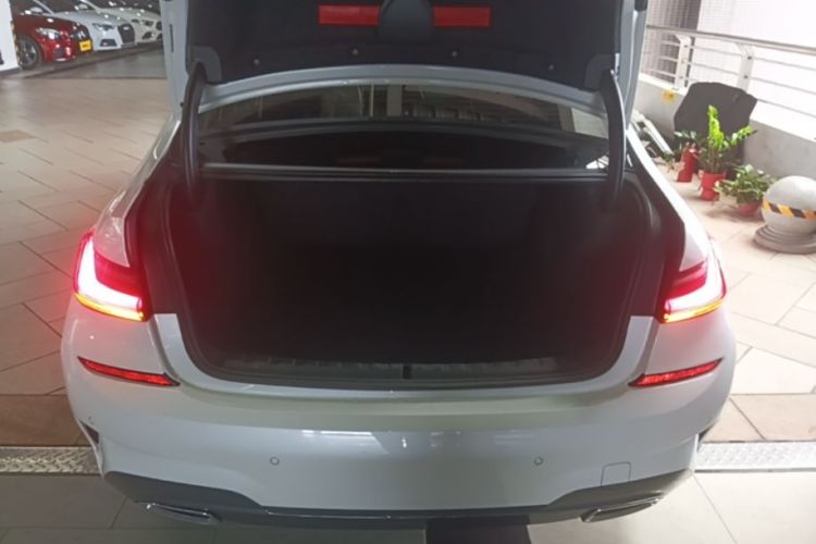BMW 3 Series 2020 #22 BMW 3 Series 2020 car image #22