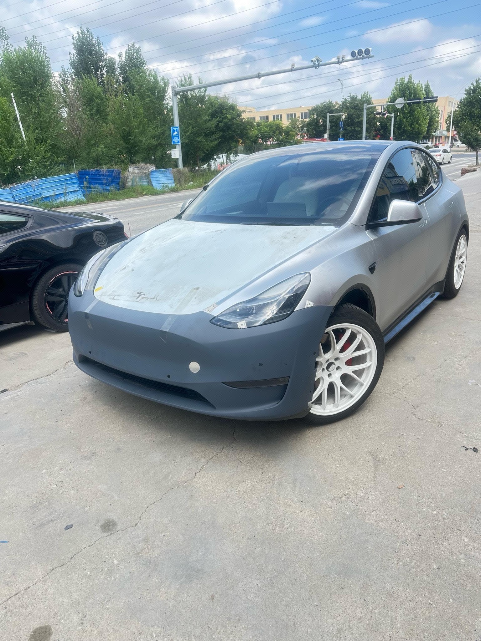 Tesla Model Y 2022 Tesla Model Y 2022 car image