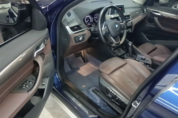 BMW X1 2019 car image #16