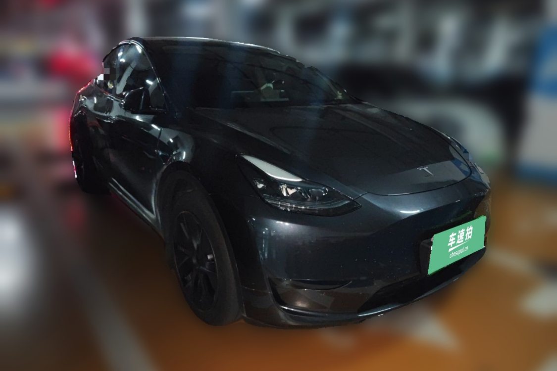 Tesla Model Y 2024 car image #2