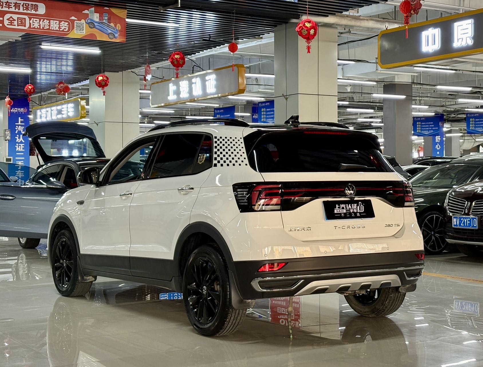 Volkswagen T-Cross 2022 car image #10