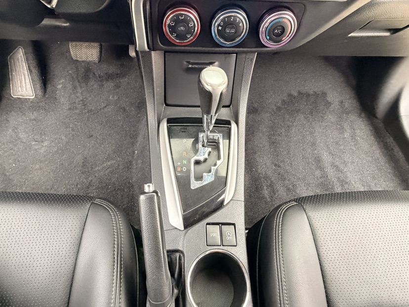 Toyota Corolla 2018 #9 Toyota Corolla 2018 car image #9