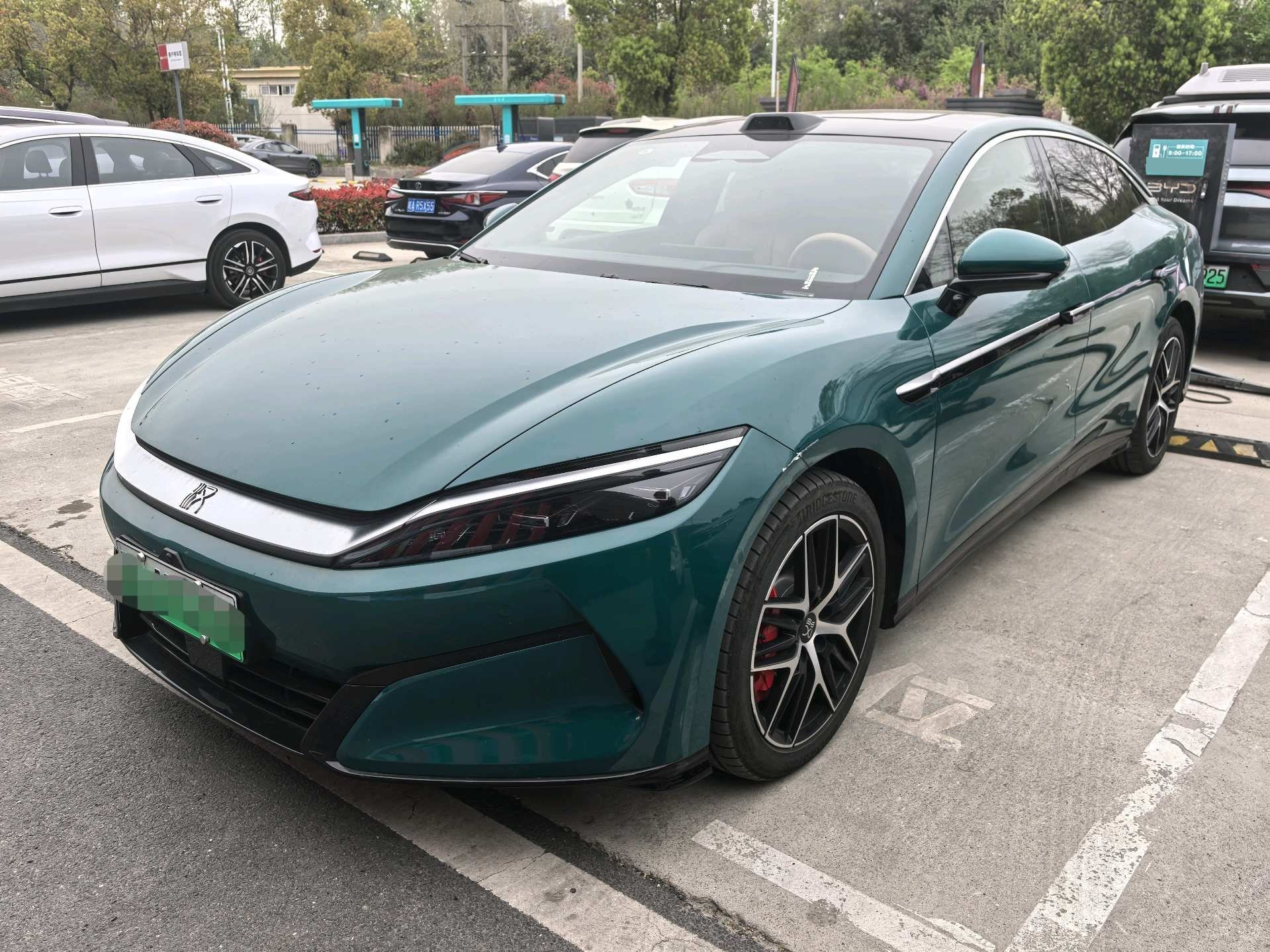 BYD HanL 2025 imagem de carro 