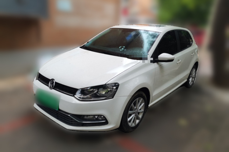 Volkswagen Polo 2016 car image #2
