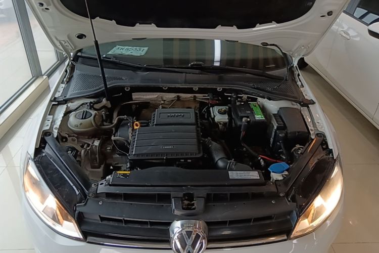 Volkswagen Golf 2015 car image #22