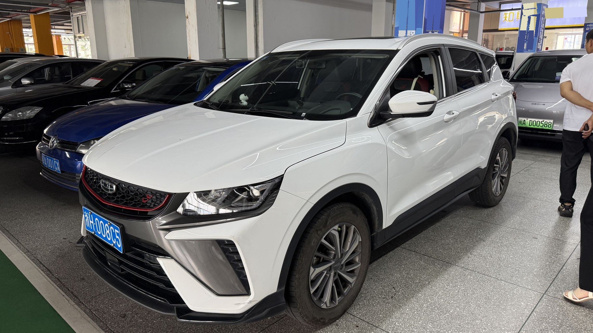 GEELY Coolray 2021 GEELY Coolray 2021 car image