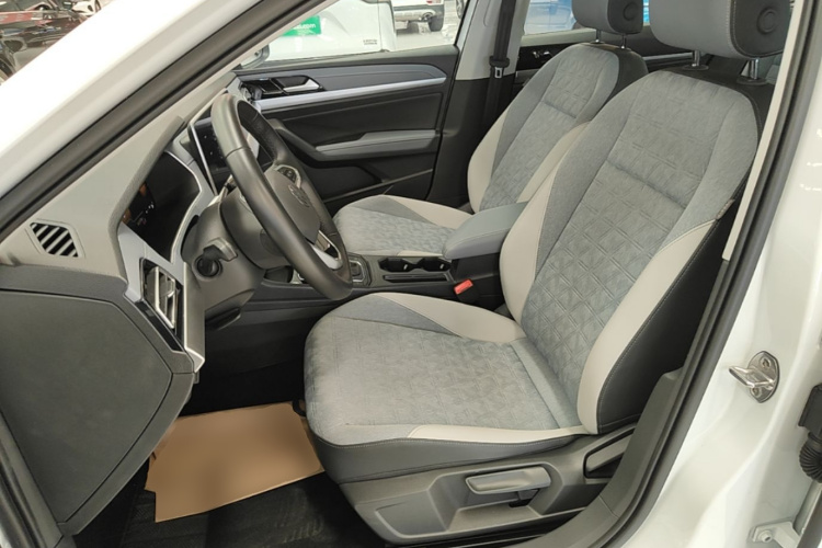 Volkswagen Lavida 2023 car image #15