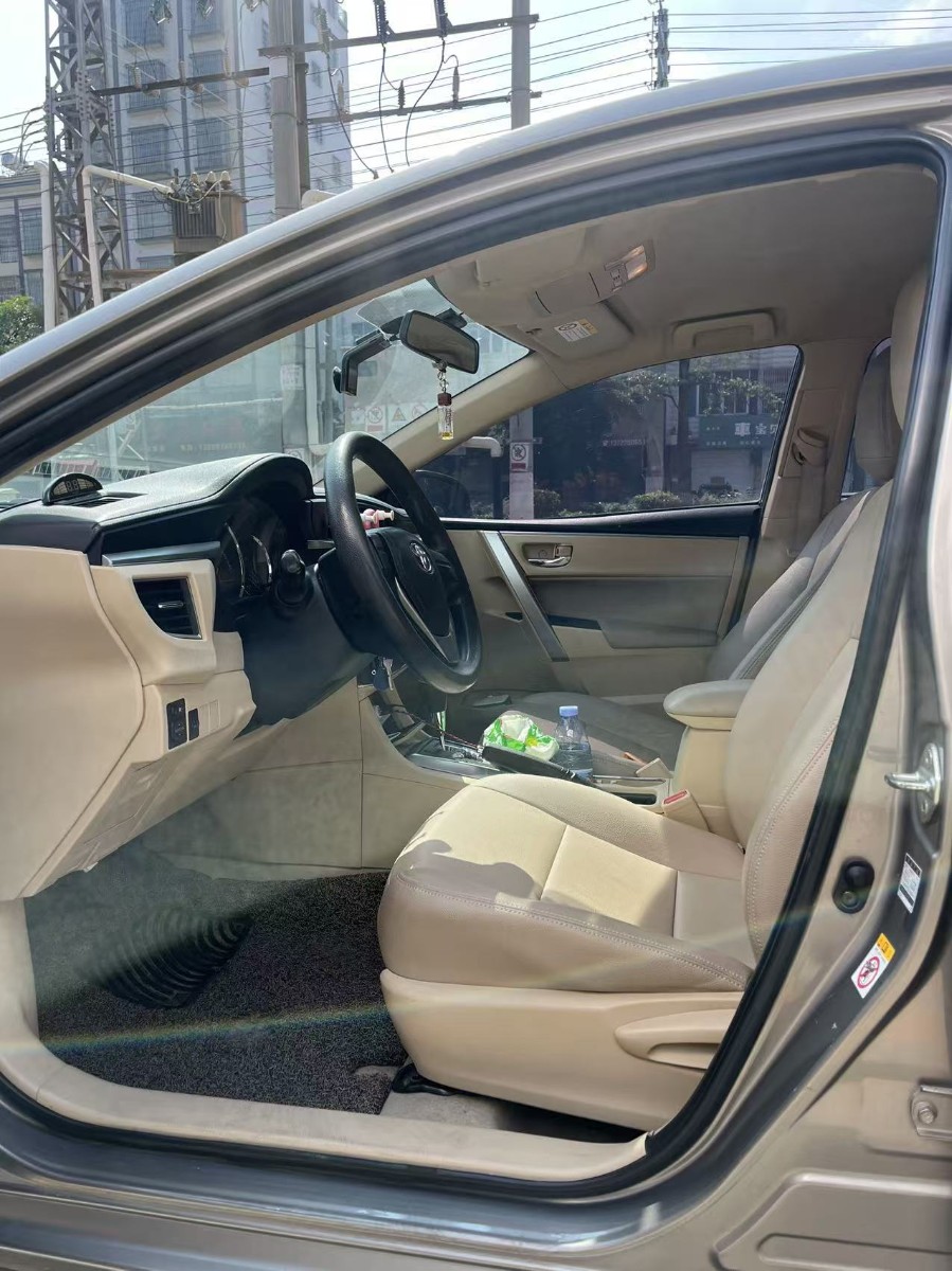 2014 car image #4