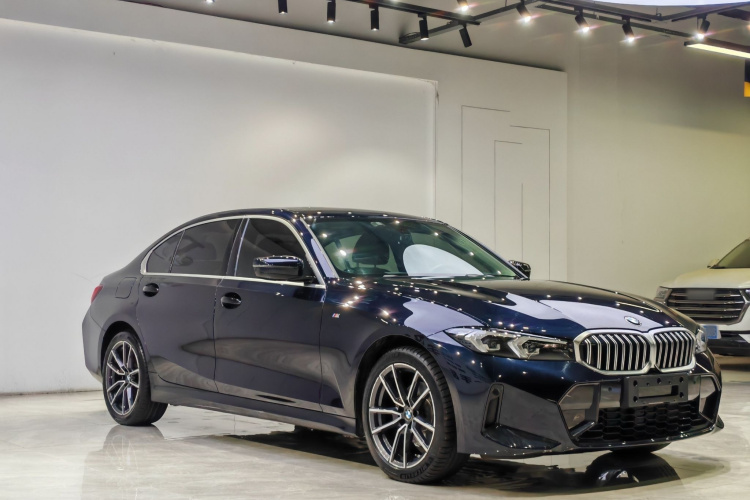 BMW 3 Series 2024 #5 BMW 3 Series 2024 car image #5