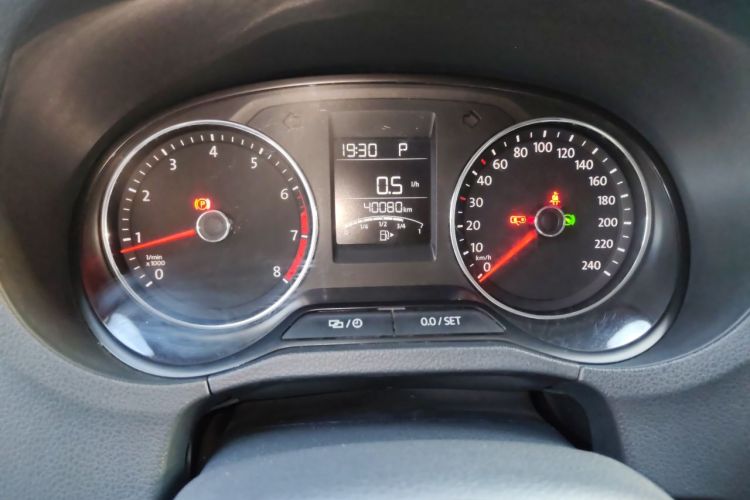 Volkswagen Polo 2018 car image #10